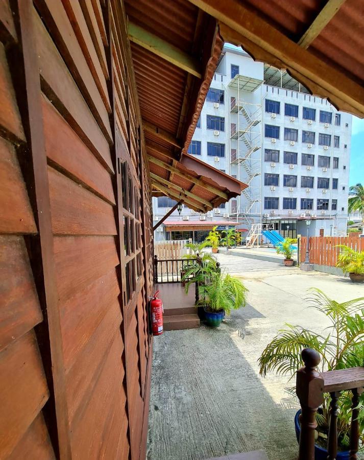 Langgura Baron Resort Pantai Cenang  Exterior foto